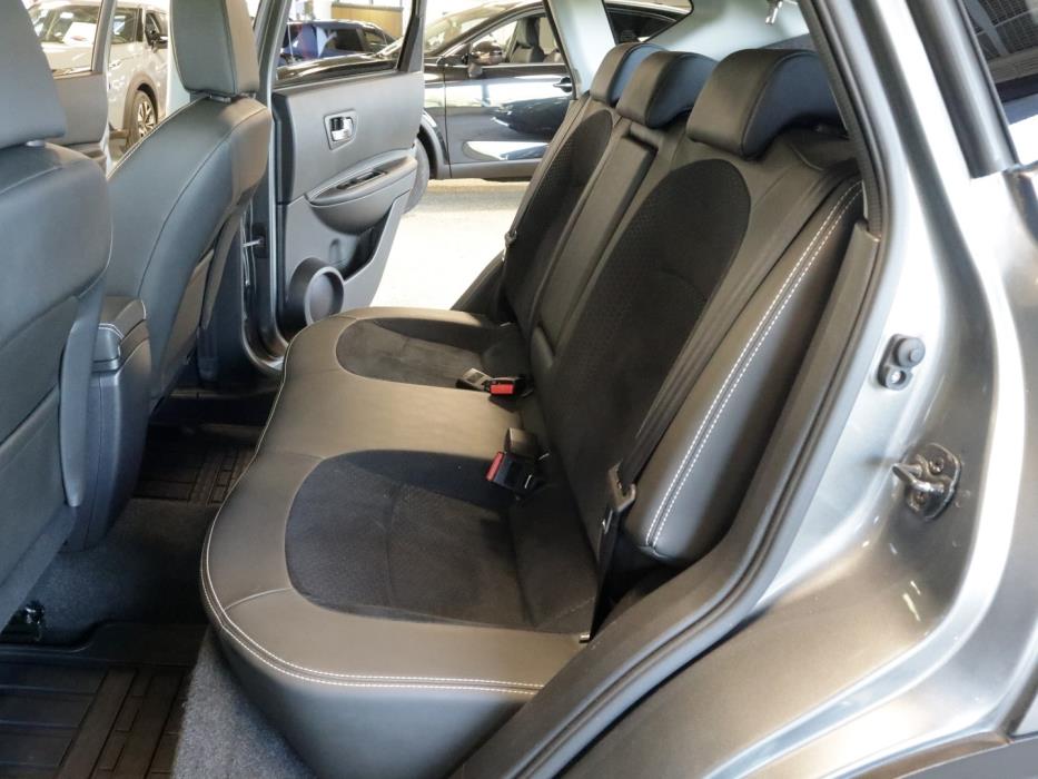 NISSAN Qashqai 2013