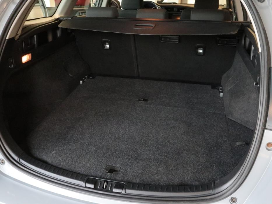 TOYOTA AURIS 2018