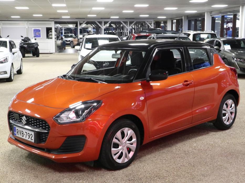 SUZUKI Swift 2023