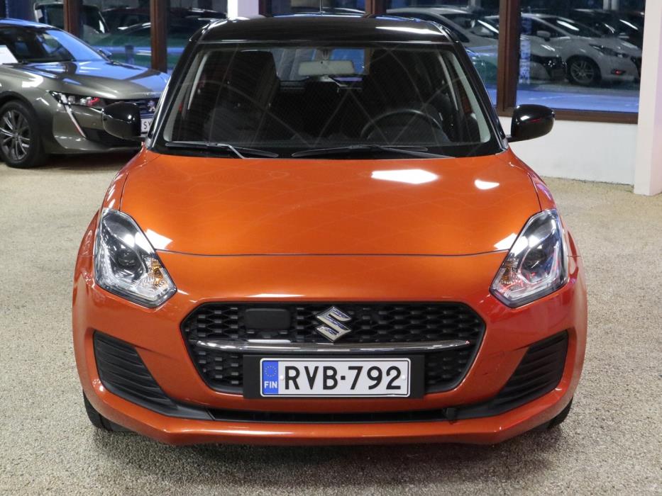 SUZUKI Swift 2023