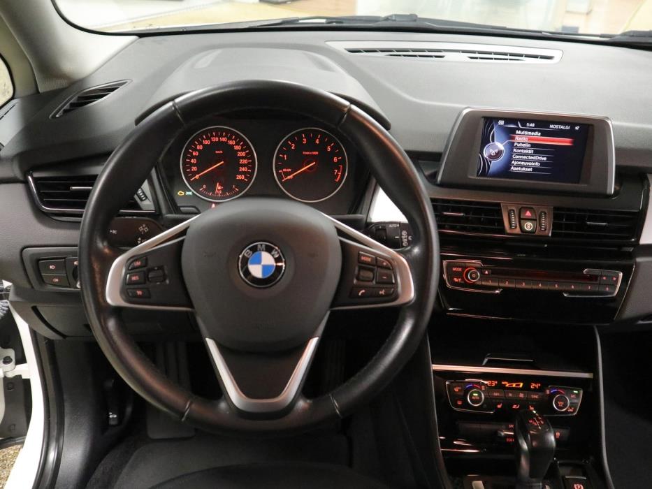 BMW 218 2015