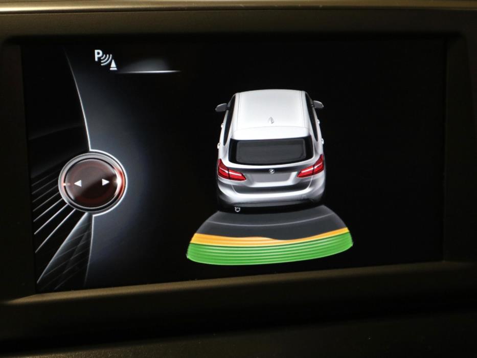 BMW 218 2015