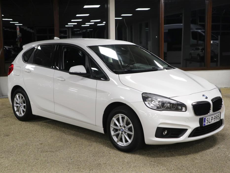 BMW 218 2015