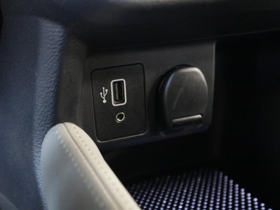 NISSAN Micra 2019