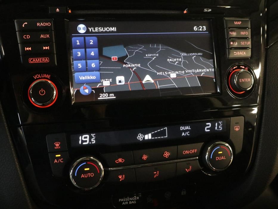 NISSAN Qashqai 2017