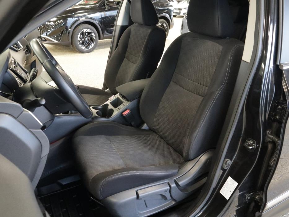 NISSAN Qashqai 2017