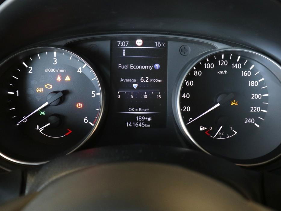 NISSAN Qashqai 2018