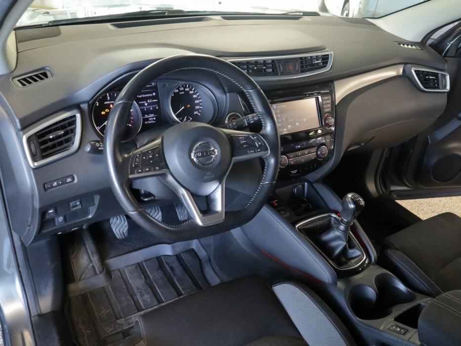 NISSAN Qashqai 2018