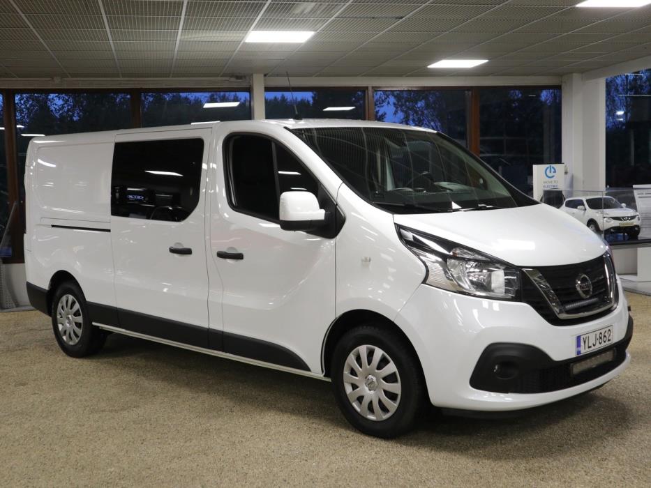 NISSAN NV300 2022