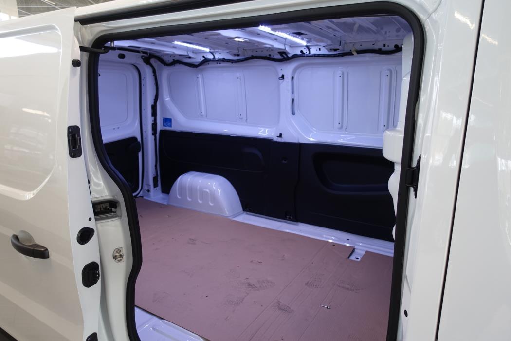 NISSAN Primastar 2026