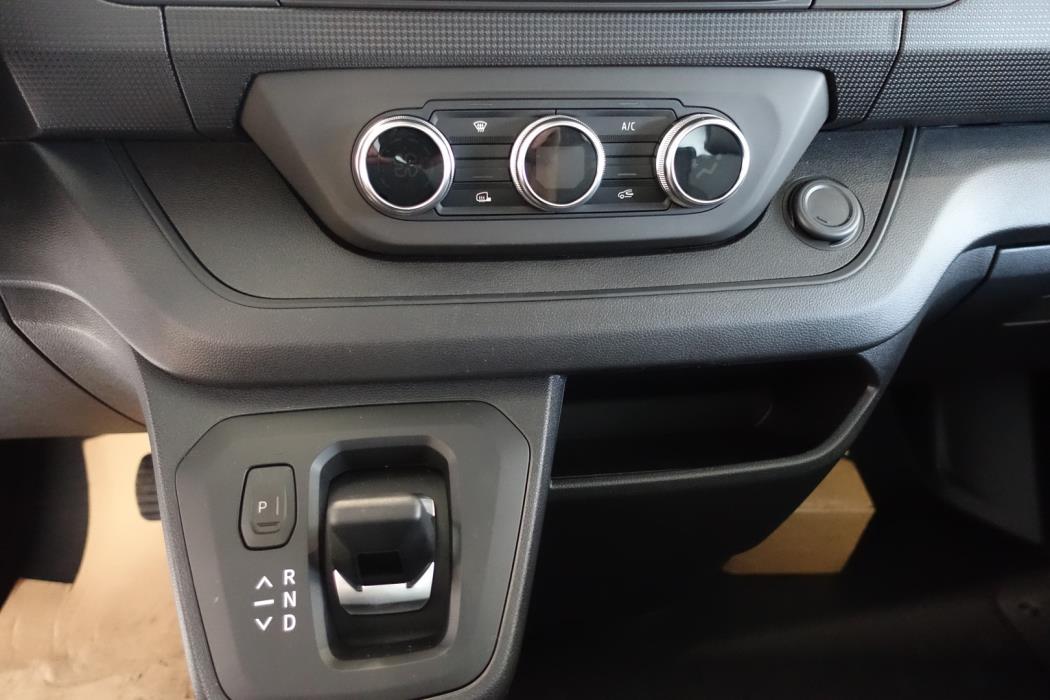 NISSAN Primastar 2026