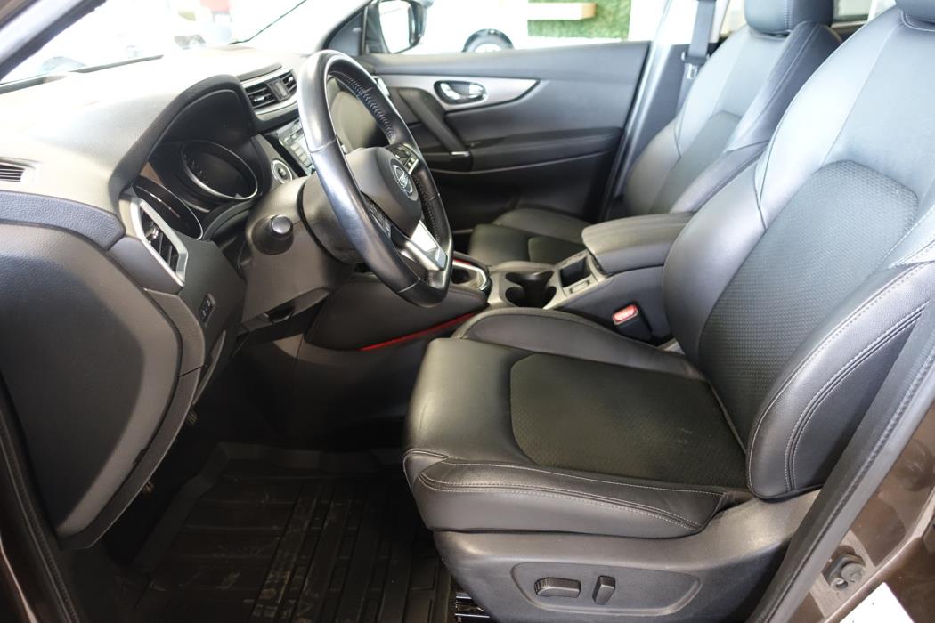 NISSAN QASHQAI 2019