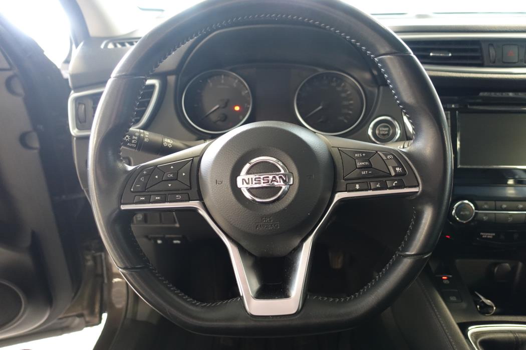 NISSAN QASHQAI 2019