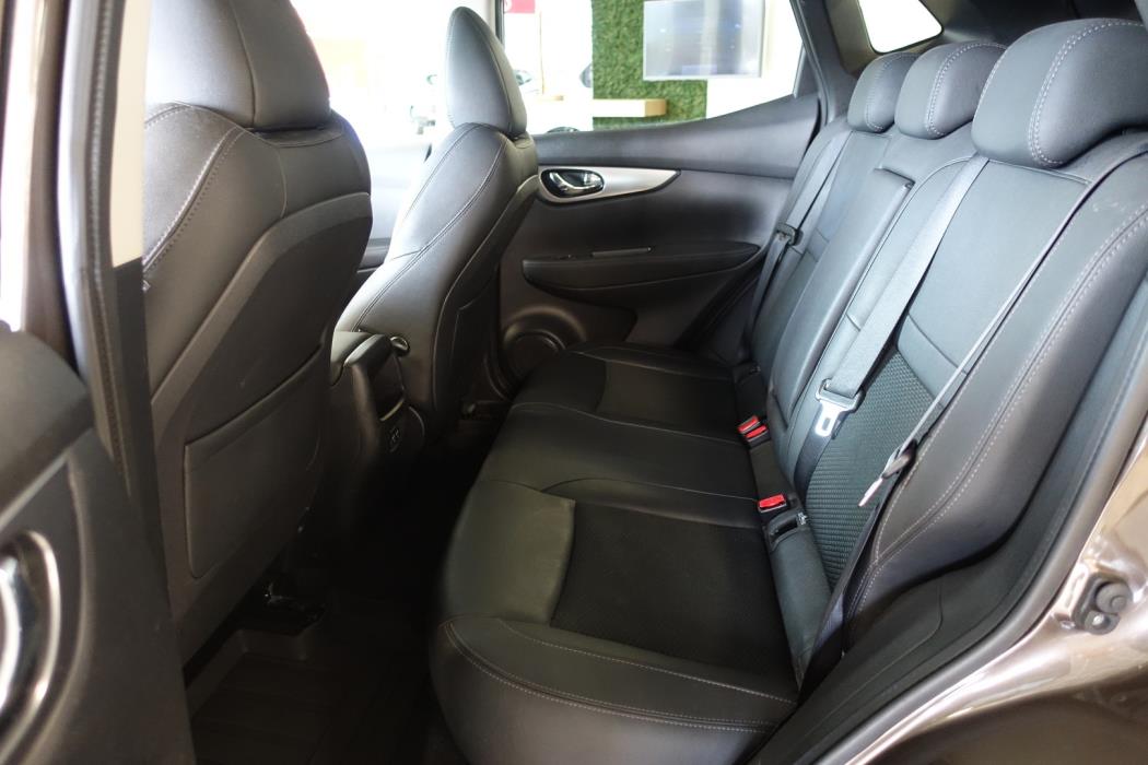 NISSAN QASHQAI 2019