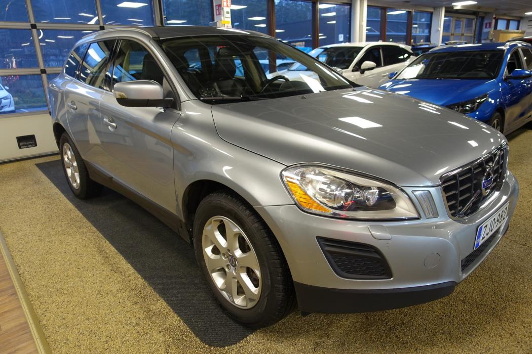 VOLVO XC60 2011
