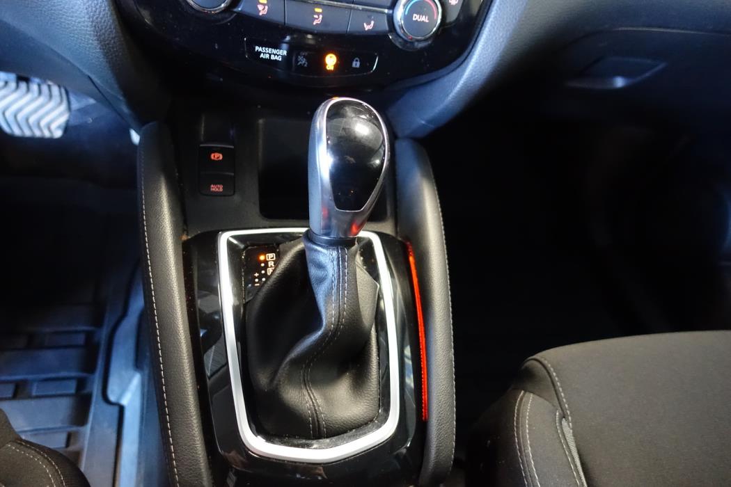 NISSAN Qashqai 2020