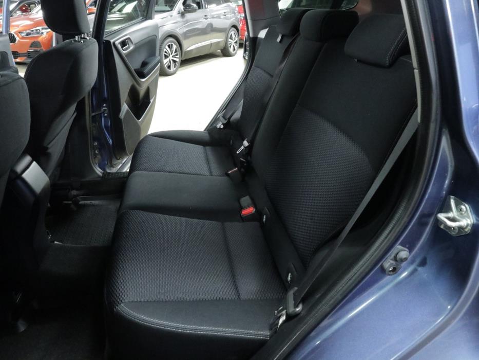 SUBARU Forester 2015