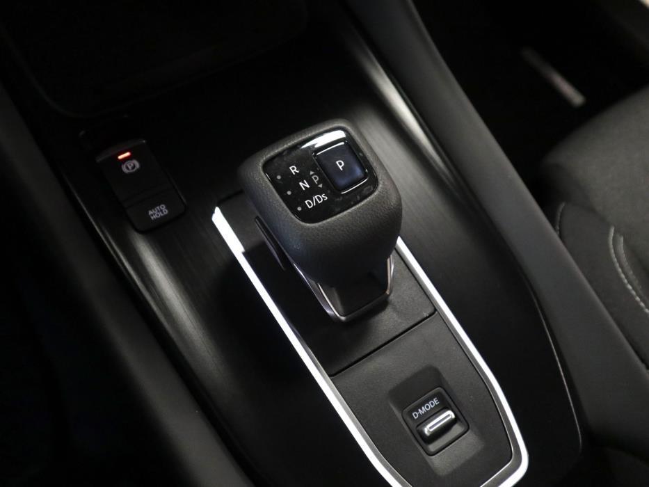 NISSAN Qashqai 2022