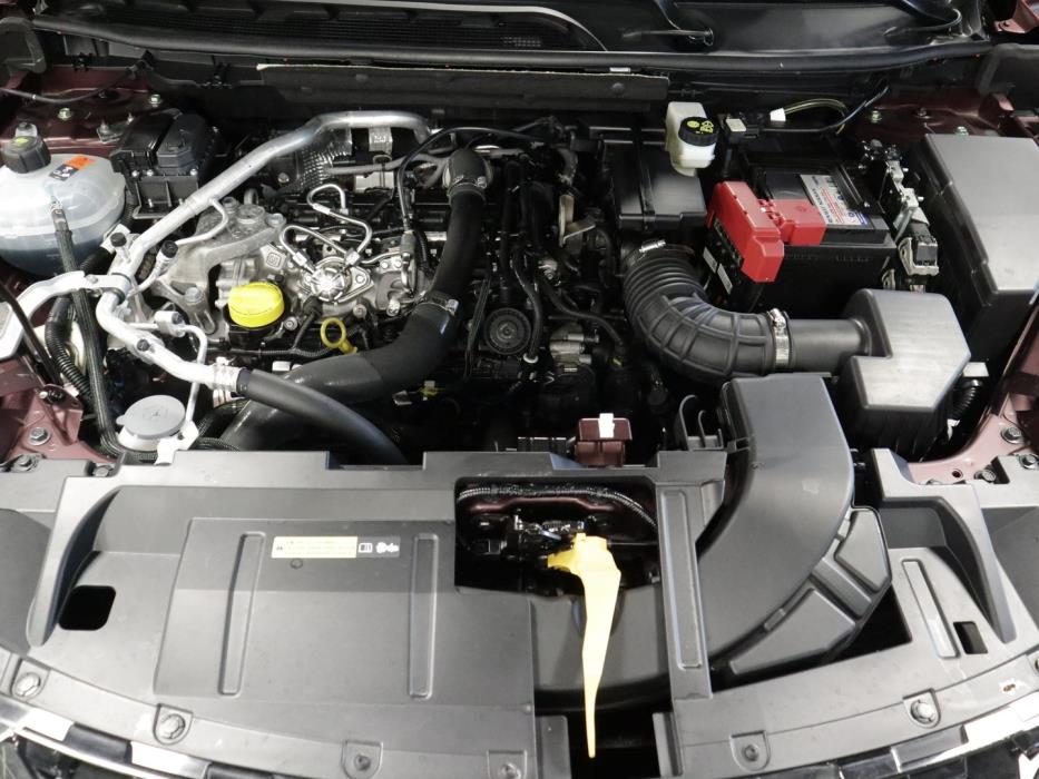 NISSAN Qashqai 2022
