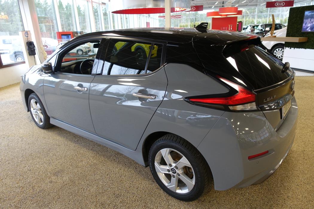 NISSAN Leaf 2023