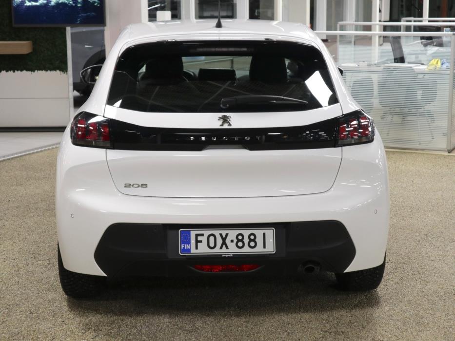 PEUGEOT 208 2021