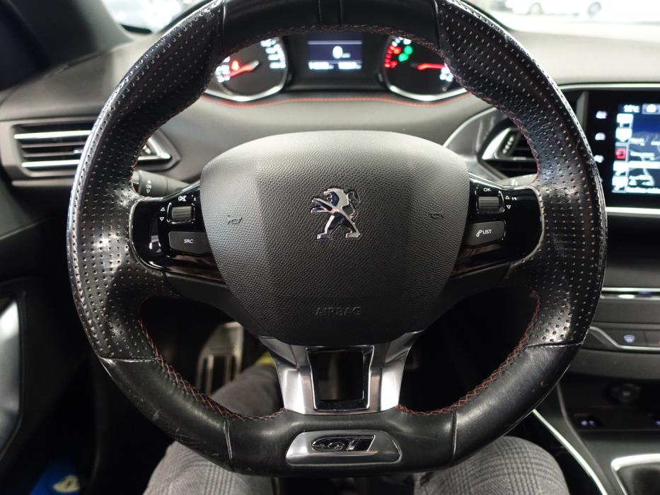 PEUGEOT 308 2015
