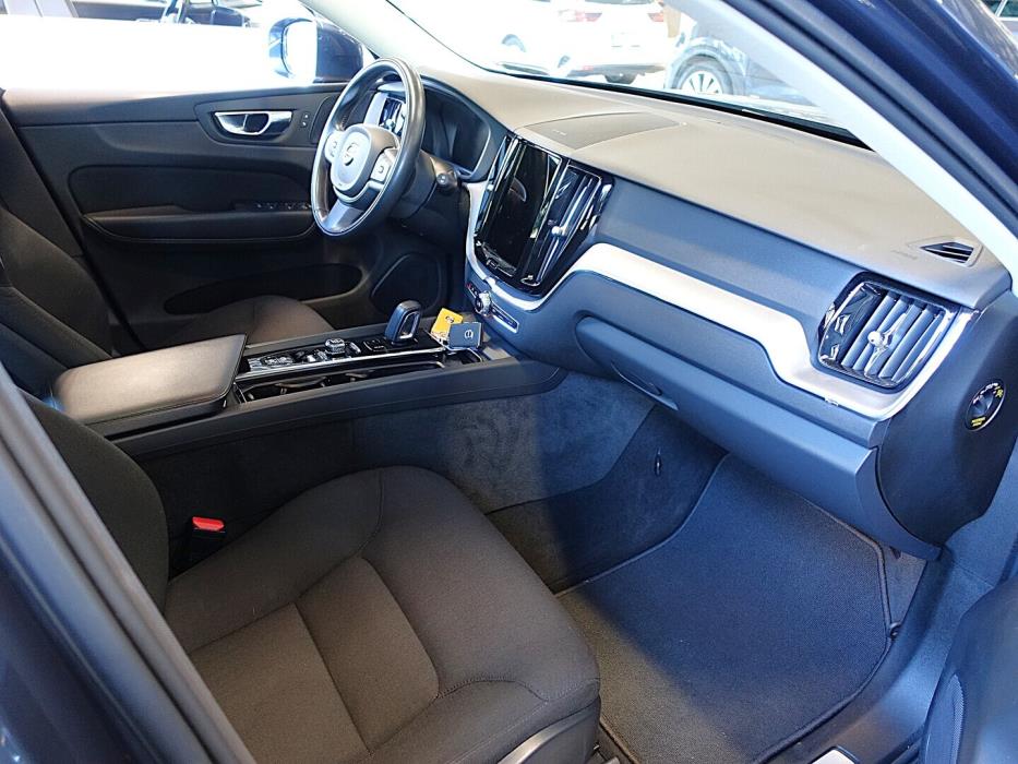 VOLVO XC60 2021