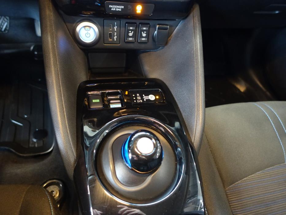 NISSAN Leaf 2022