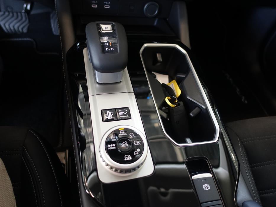 MITSUBISHI Outlander 2026
