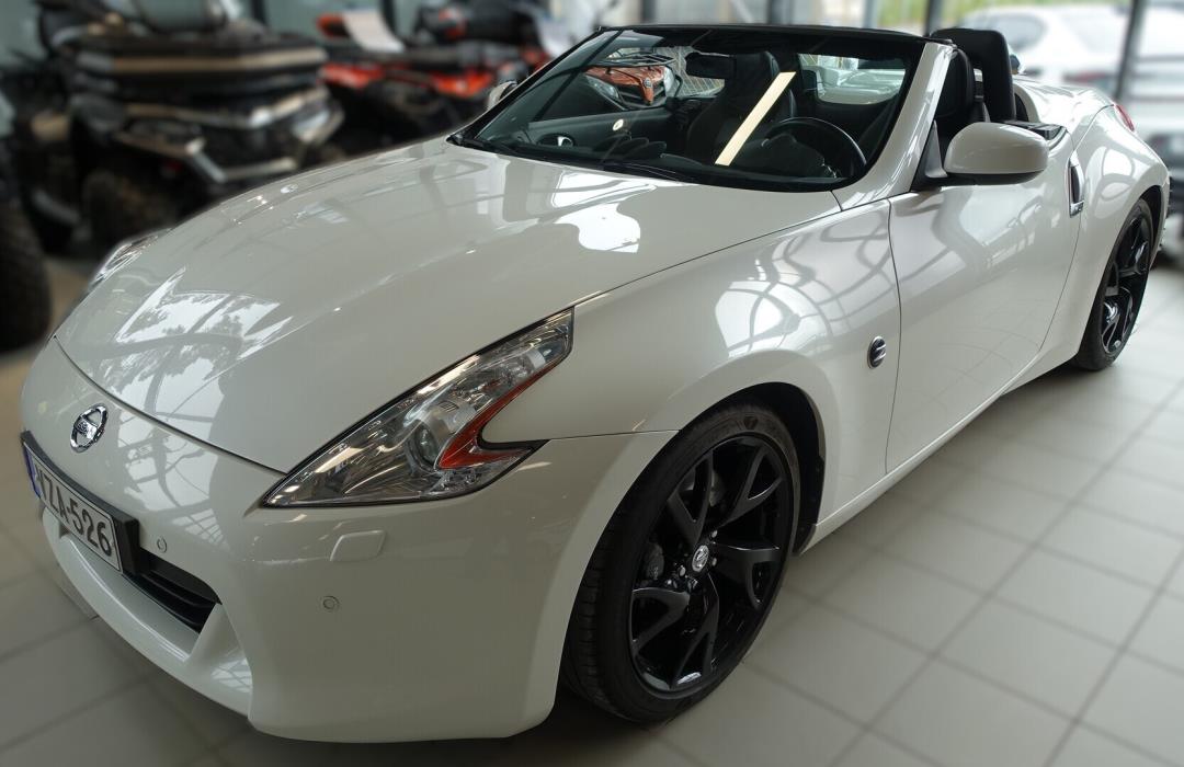 NISSAN 370Z 2011