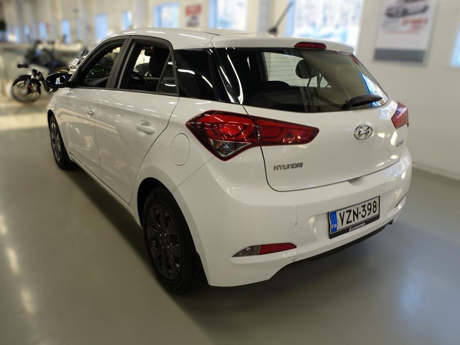 HYUNDAI i20 5d 2017