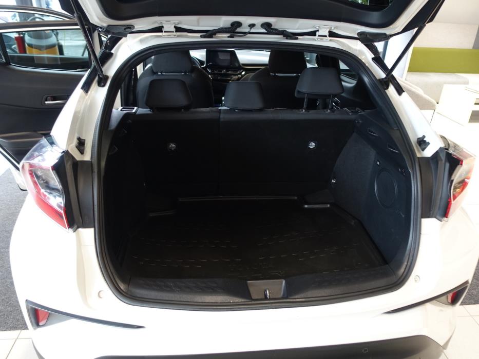 TOYOTA C-HR 2019