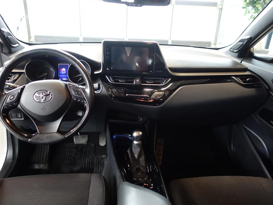 TOYOTA C-HR 2019