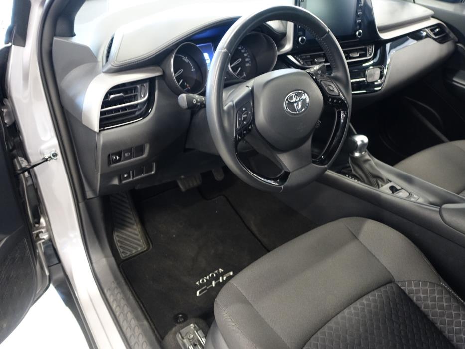 TOYOTA C-HR 2022