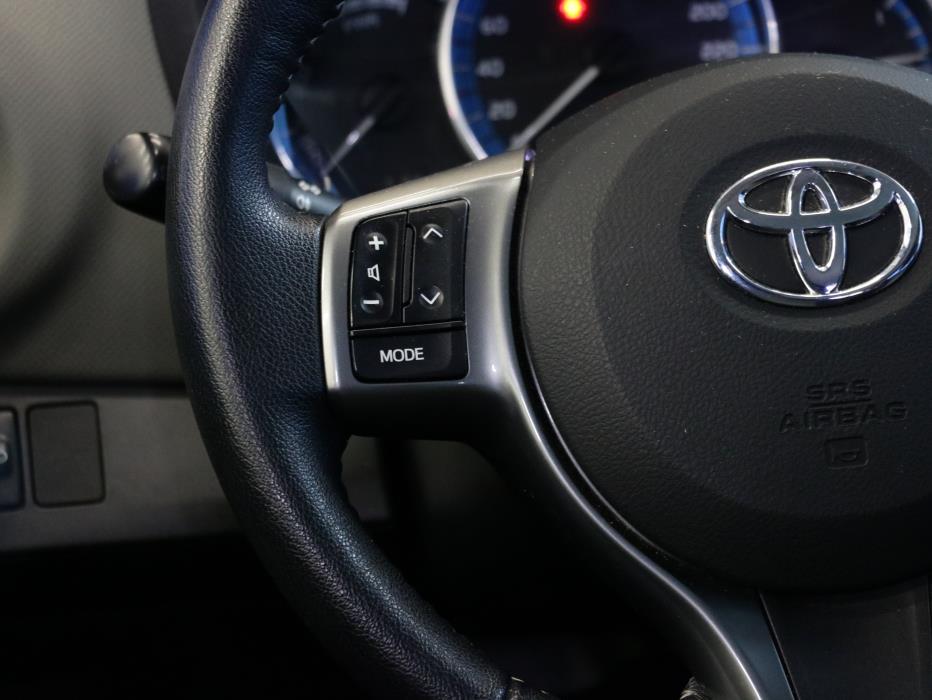 Toyota Yaris 2015