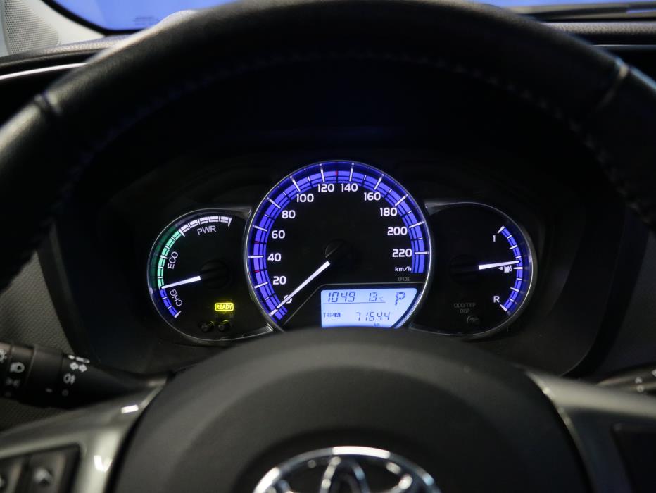 Toyota Yaris 2015