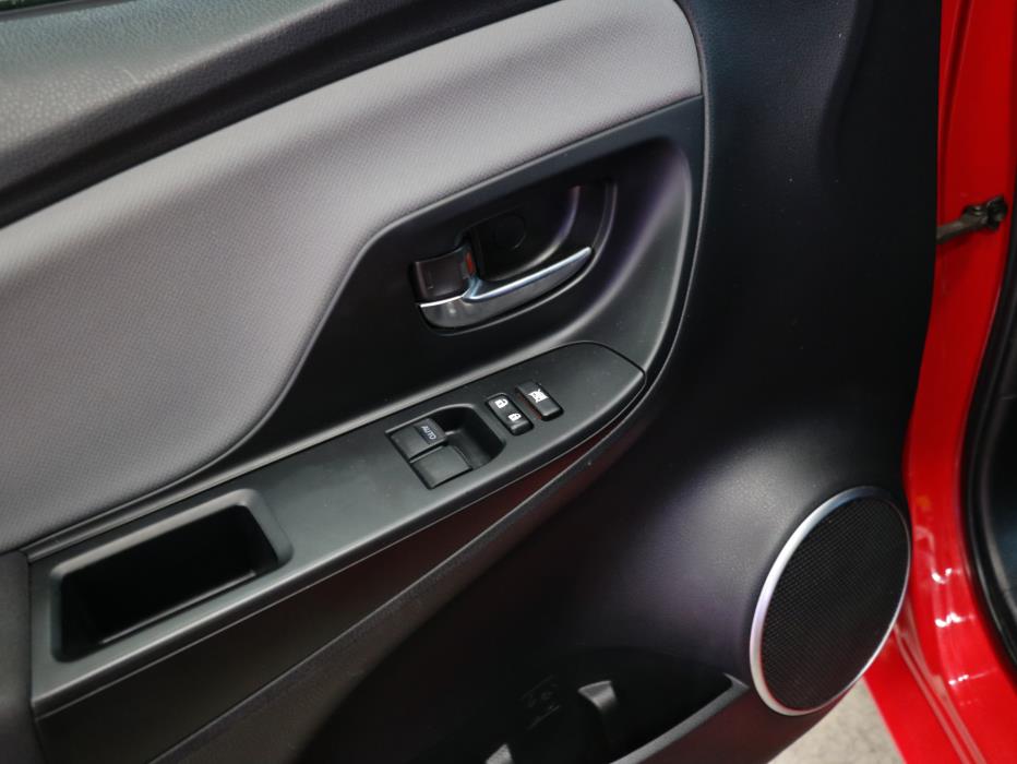 Toyota Yaris 2015