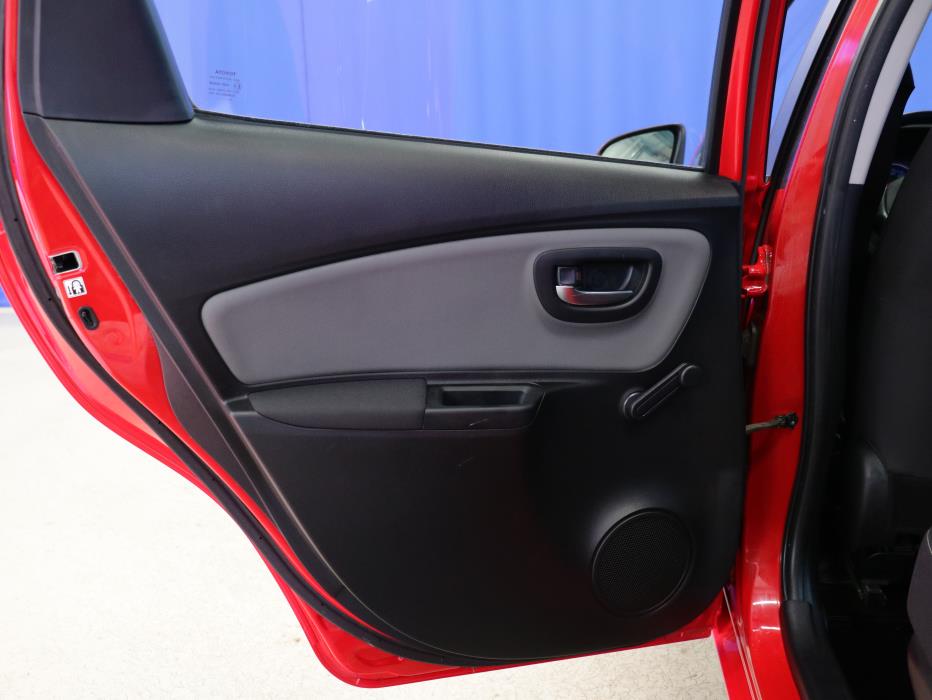 Toyota Yaris 2015