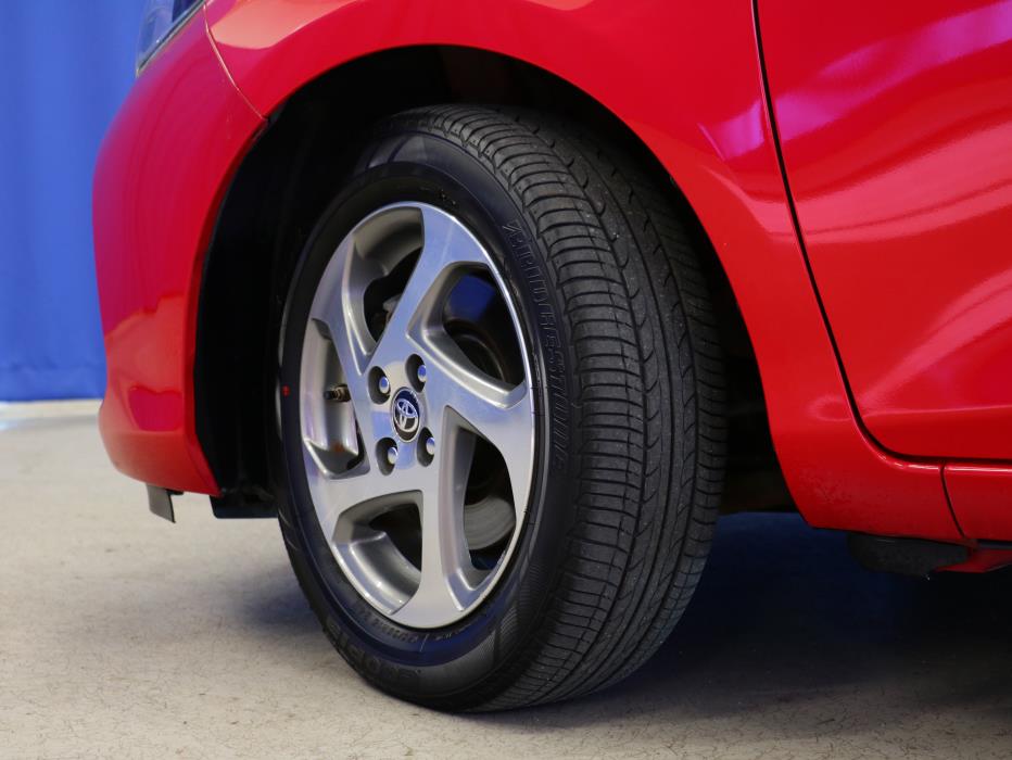 Toyota Yaris 2015