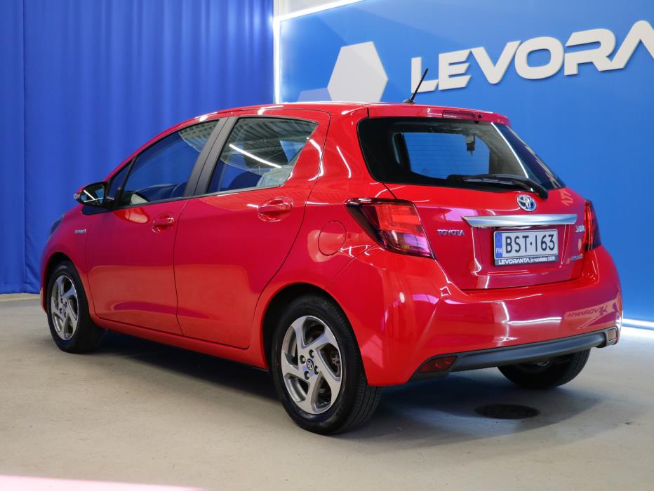 Toyota Yaris 2015