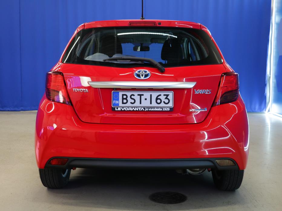 Toyota Yaris 2015