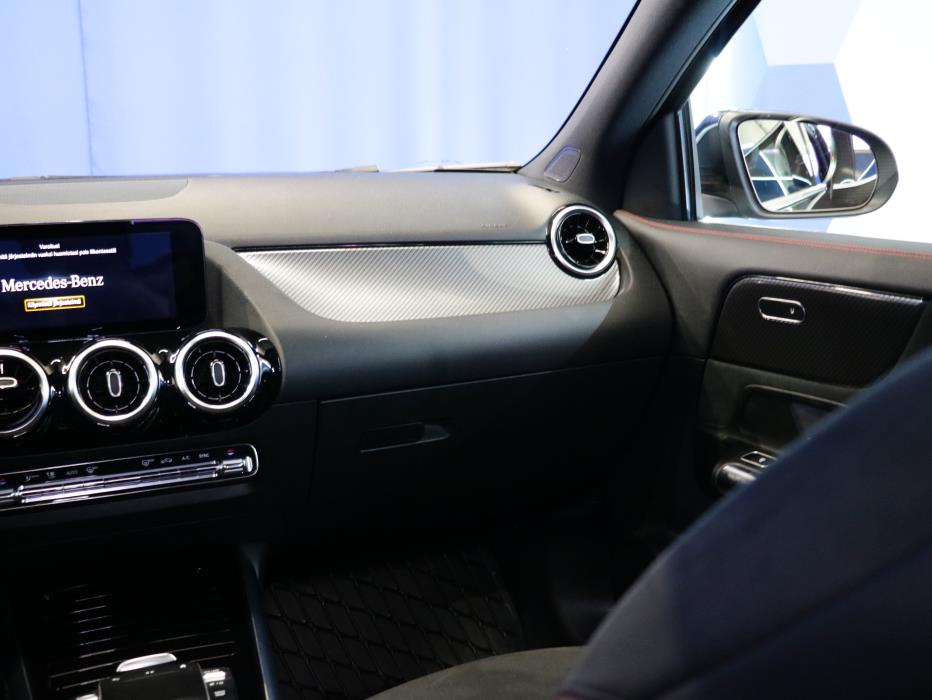 Mercedes-Benz GLA 2020