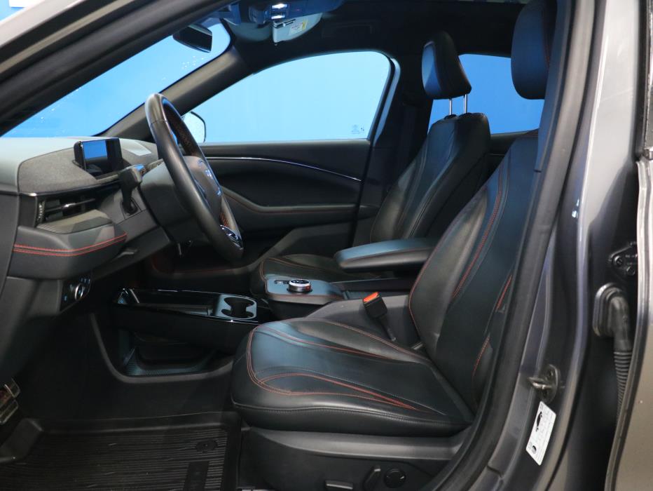 Ford Mustang Mach-E 2023