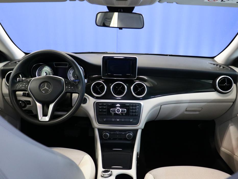 Mercedes-Benz CLA 2014