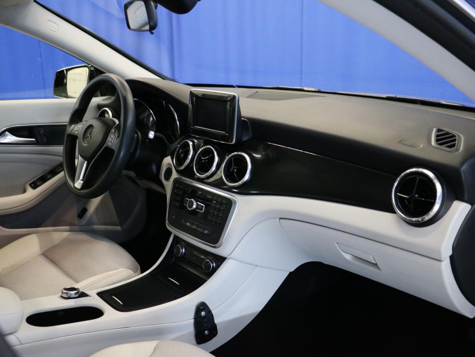 Mercedes-Benz CLA 2014