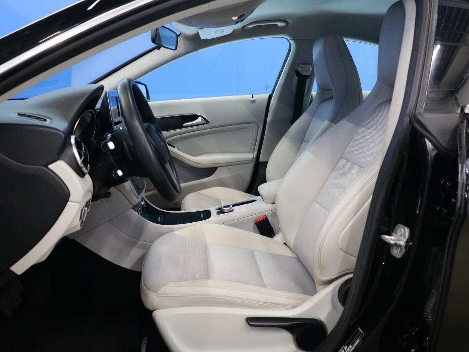 Mercedes-Benz CLA 2014