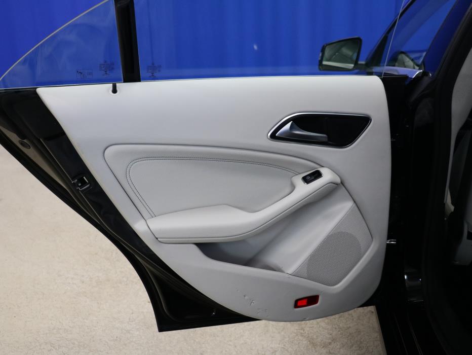 Mercedes-Benz CLA 2014