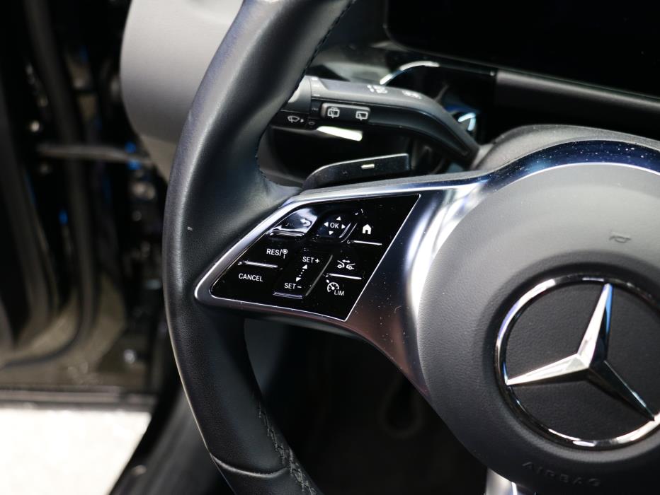 Mercedes-Benz EQA 2025