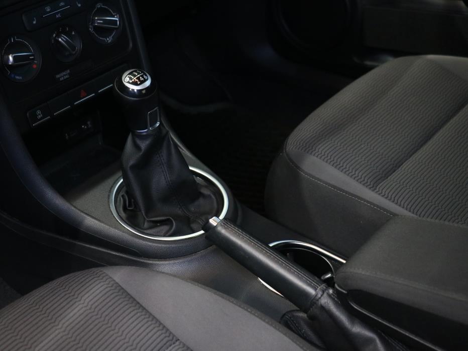 Volkswagen Beetle 2015