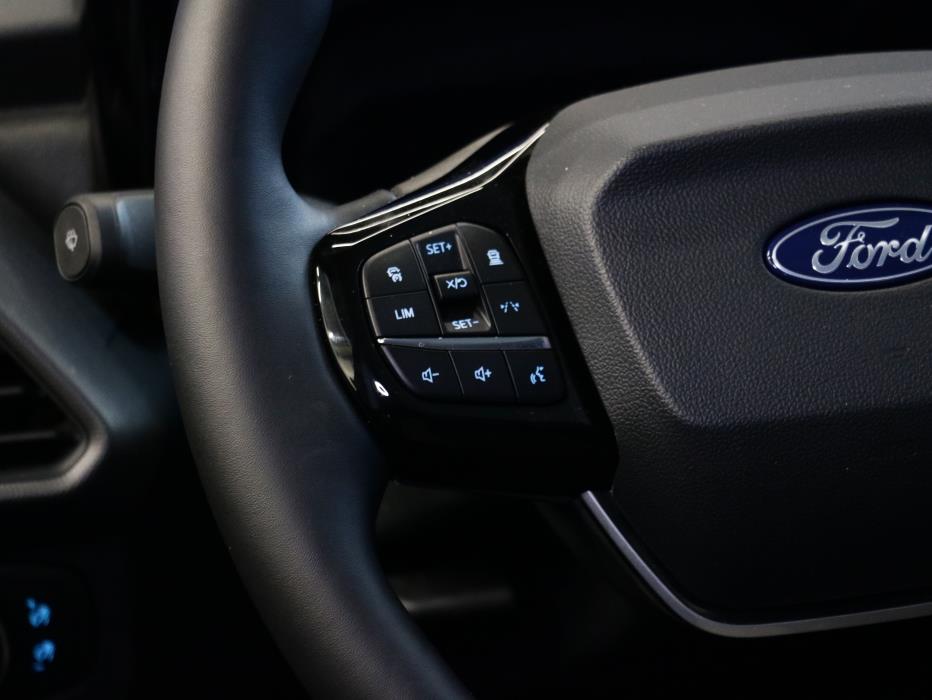 Ford Tourneo Courier 2025